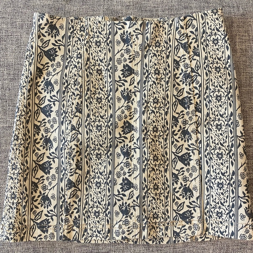 Free People Skirt, barely worn, as new